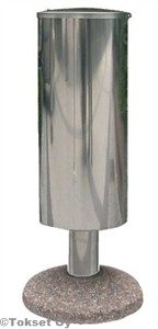 Tuhka-astia Expo pesubetonijalusta